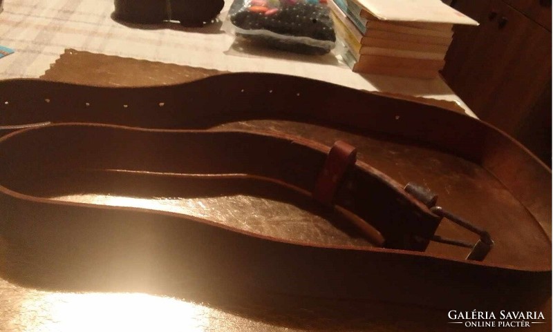 150 cm long leather belt. Uniform accessory