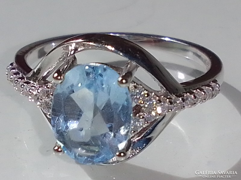 Topaz gemstone modern silver ring, wonderful sparkle!