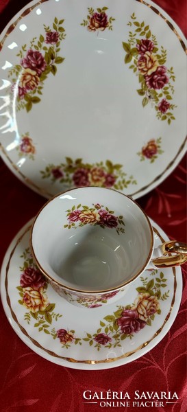 Porcelain tea set 