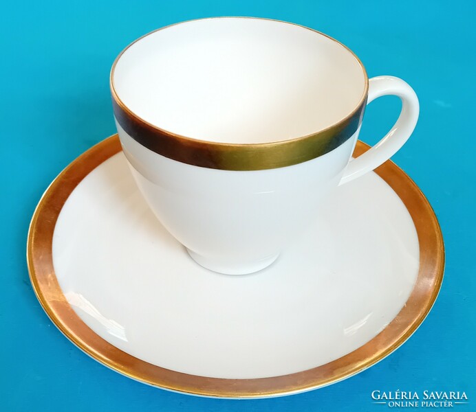 From the Hutschenreuther tea set: milk pouring plates with sugar