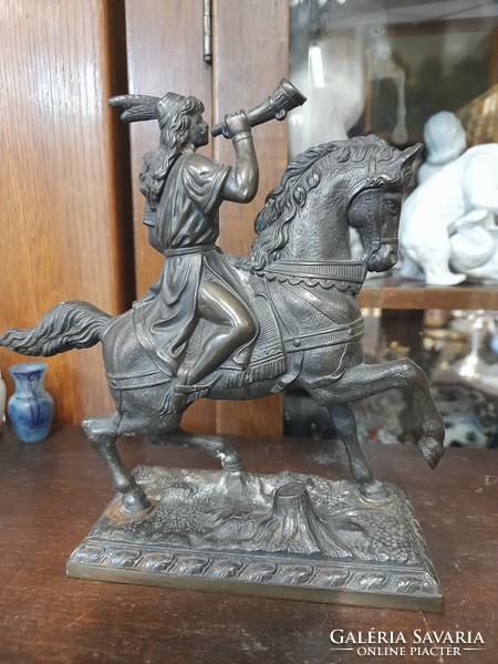 Old bronze-engraved metal hunting scene horse figure with horns, statue. 18.5 Cm.