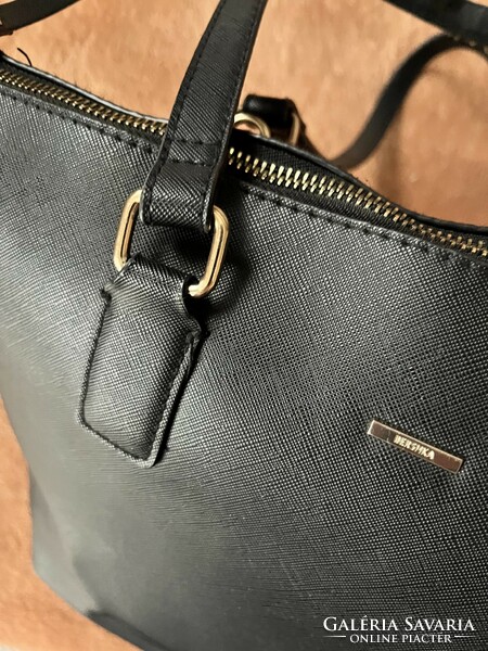 Bershka black box bag, hand bag