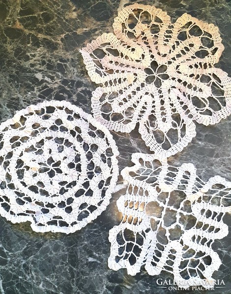 3 pieces of crocheted ribbon pattern lace / one price