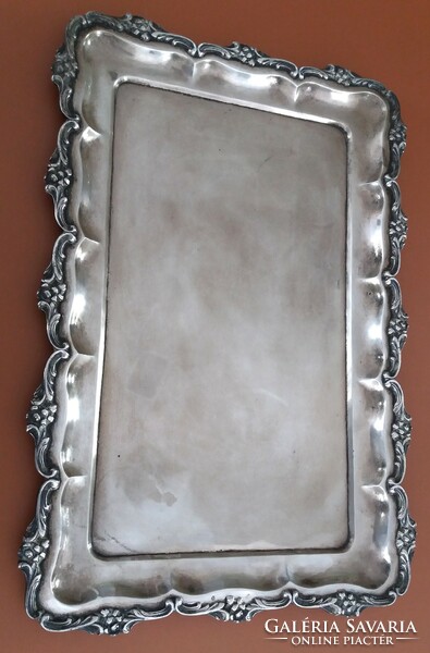 800-As large square silver tray, English model, after 1936