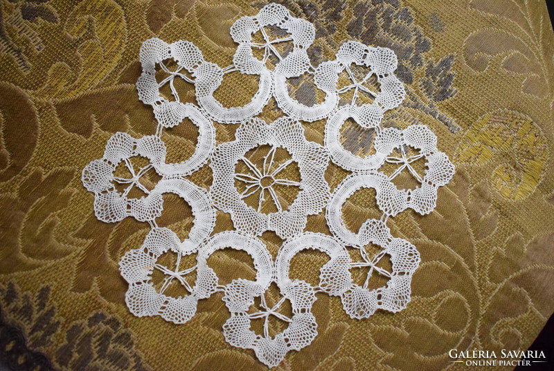 Beaten lace, needlework decorative tablecloth, 23.5 cm