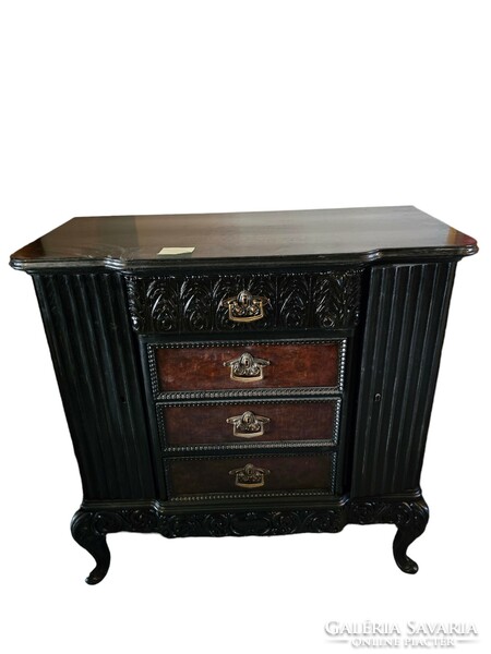Antique chest of drawers with rosewood root inlays