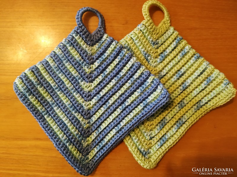 Crochet potholder set