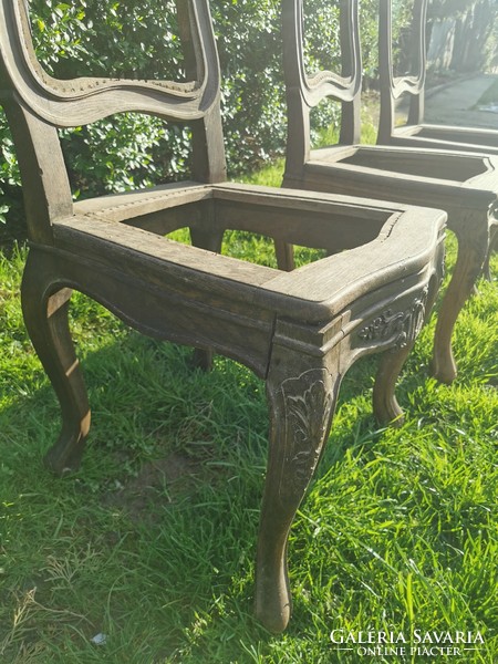 3 antique oak chairs for sale / frame / for renovation