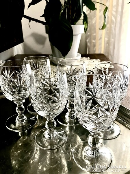 New perfect set of 6 crystal glasses