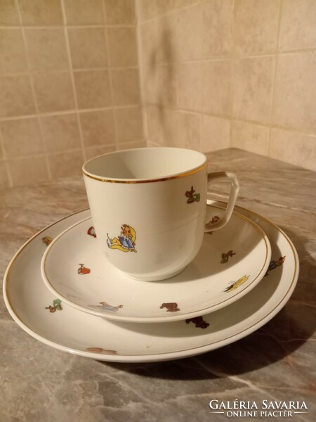 Raven House children's breakfast set