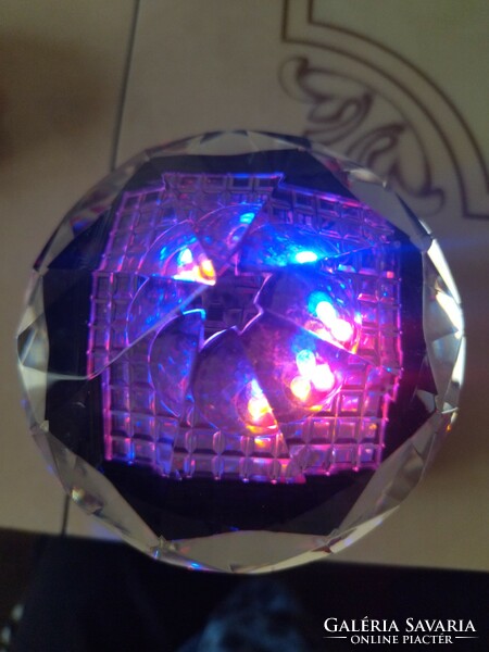 Beautiful heavy huge lead crystal ornament paperweight