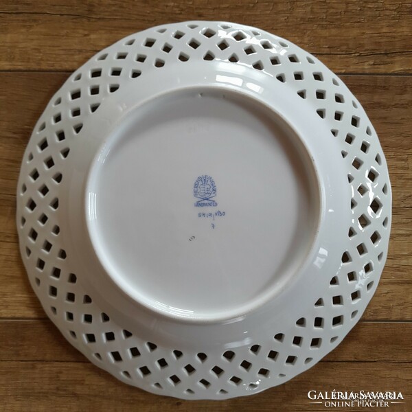 Victória Herend porcelain wall plate with vbo pattern