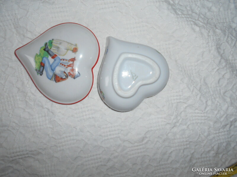 Drasche hand-painted, heart-shaped porcelain jewelry holder, bonbonnier