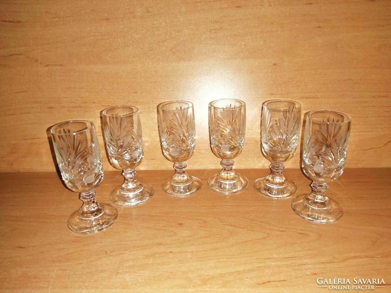 Metszett üveg rövid italos talpas pohár 6 db-os készlet - 8 cm (9/K)