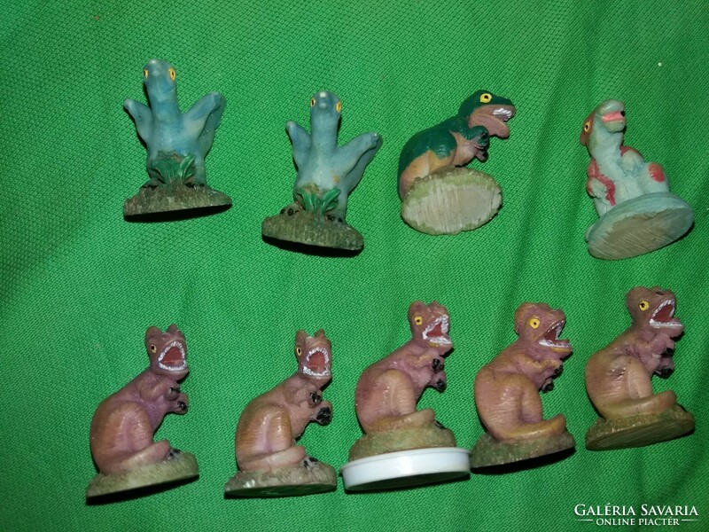 Collection of retro tiny dinosaur biscuit figures, 9 pieces in one, even social dolls according to the pictures