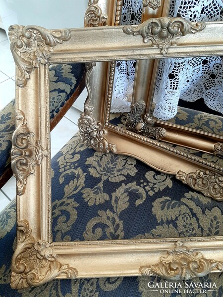 3 antique baroque blondel frames together, in good condition