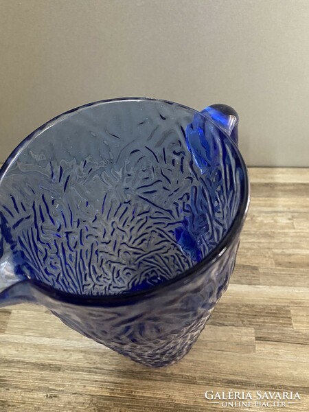Glass pouring jug