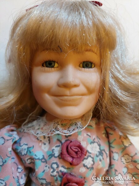 Porcelain doll, girl doll, from collection. Nice face, rare, mimic (even with free shipping),