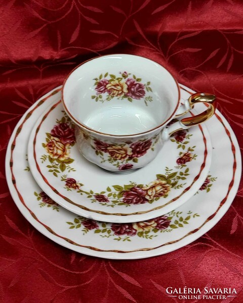 Porcelain tea set 