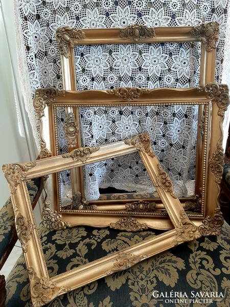 3 antique baroque blondel frames together, in good condition