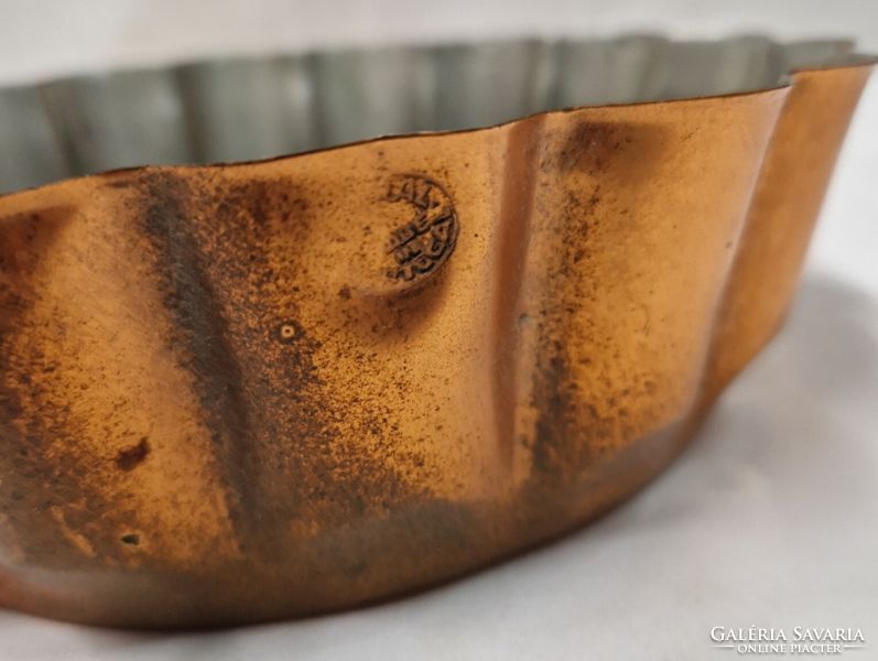 Copral portugal brand copper baking dish with hanger in perfect condition 19.5 cm.