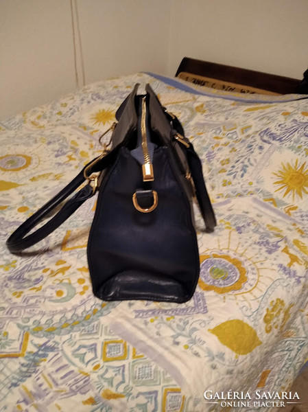 Anna Grace újszerű bőrutánzatú kék női táska
