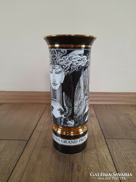 Hollóházi Szász Endre Forma 1 porcelán váza