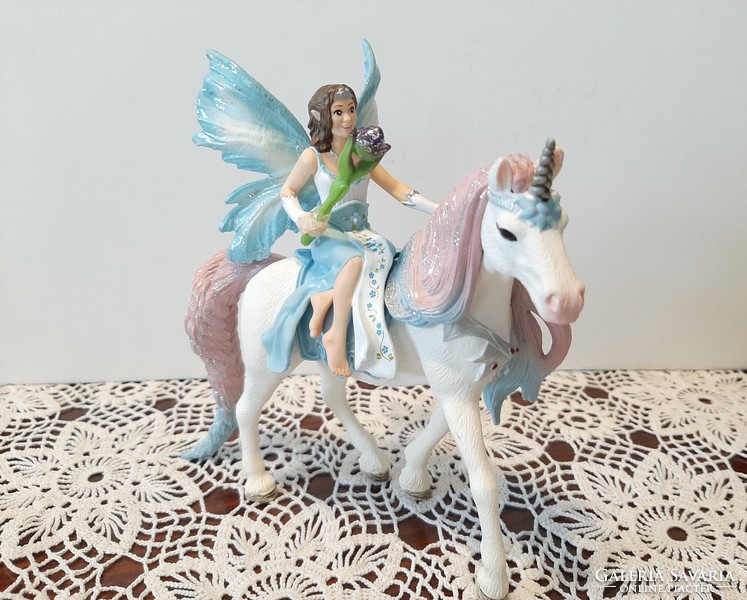 Schleich 70569 eyela with unicorn princess