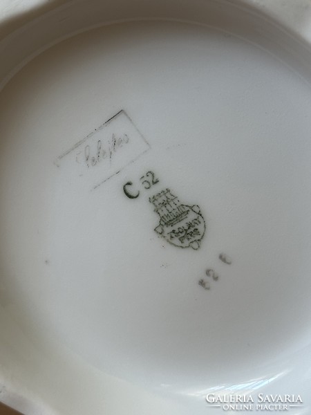 Zsolnay porcelán teáskanna, antik, manófüles, magassága 18 cm.
