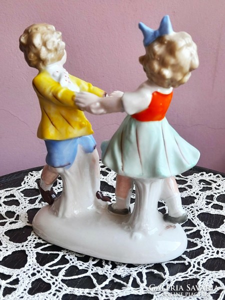 Rare! Dancing couple/numbered porcelain sculpture