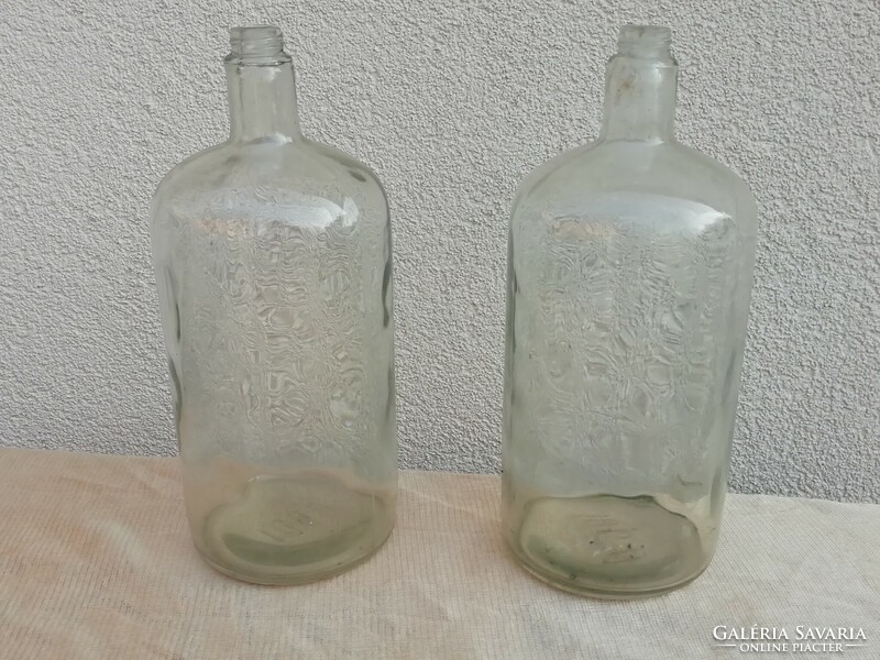 Régi henger alakú üveg palackok, 2db