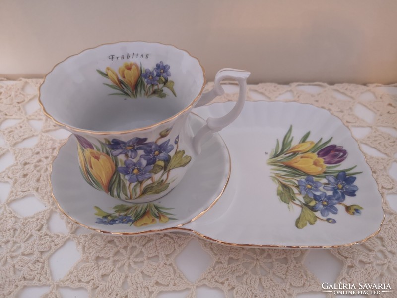 Seasons porcelain cups with trays