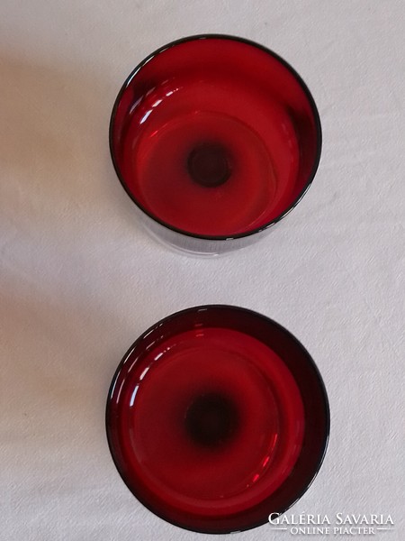Két borvörös színes sötét bíbor piros talpas Luminarc France italos fagylaltos üveg kehely