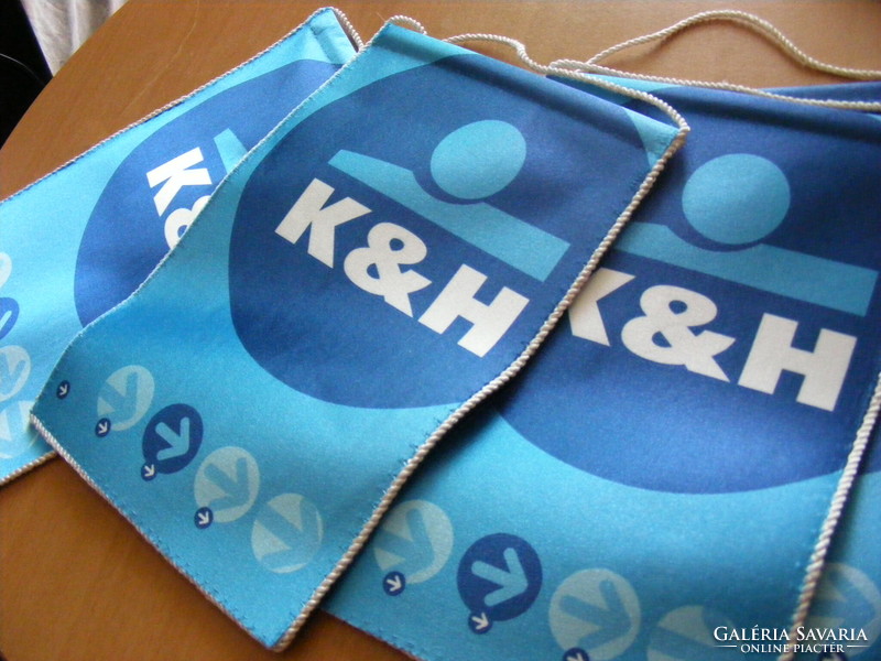 K&h bank table flags new
