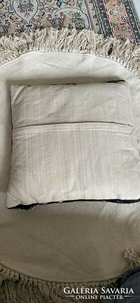 Old kilim pillows