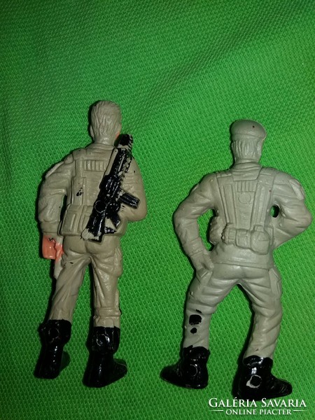 RETRO trafikáru katona harcos akcó G.I.JOE öböl háború figura pár 2 db egyben 8 cm a képek szerint