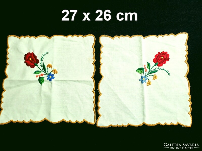 3 tablecloths embroidered with a Kalocsa pattern on a yellow background, size on the pictures