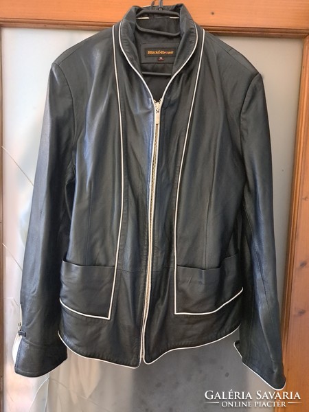 Women's size 44 branded clothes (mainly cos, zara, st. Oliver)