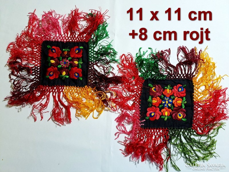 2 tablecloths with matyó pattern, embroidered on black silk with fringes 11 x 11 cm + fringe