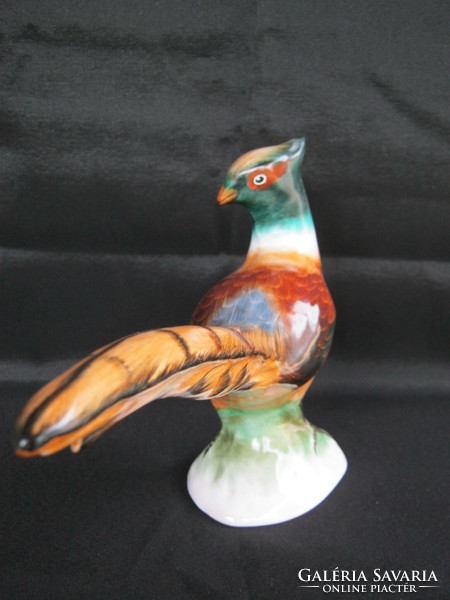 The larger size of the Bodrogkeresztúr ceramic pheasant is 25 cm