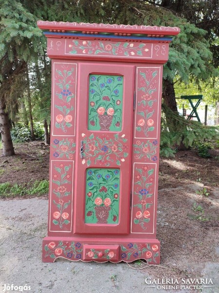 Original Torockó hand-painted complete room furniture for sale as a whole or in parts.
