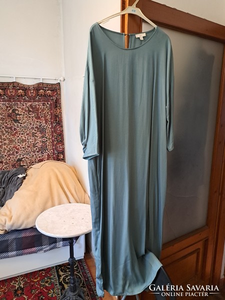 Women's size 44 branded clothes (mainly cos, zara, st. Oliver)