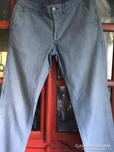 Tommy Hilfiger Denim (31 x 32) - slim fit szabású, nyári nadrág