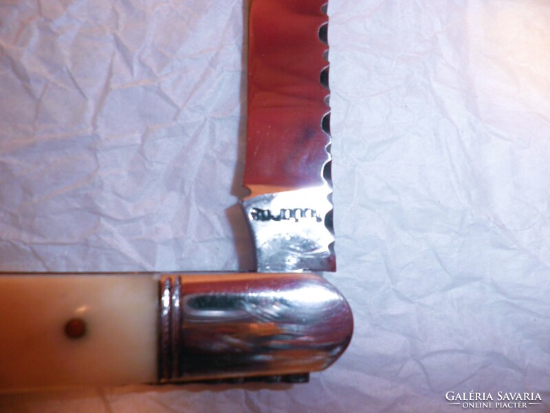 Bird knife, from a collection.