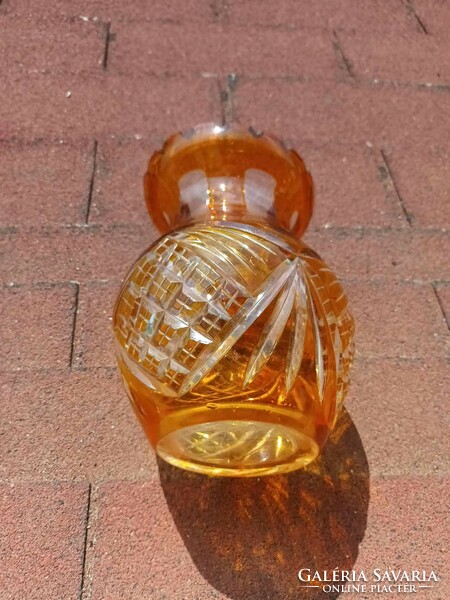 Kristály csiszolt váza Borostyán színű ólomkristály váza