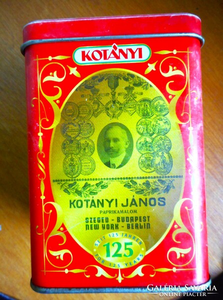 János Kotányi jubilee metal box (paprikás, 2007)