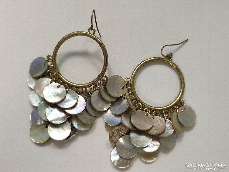 Shell earrings