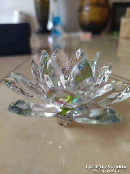 Beautiful 1 piece lead crystal flower ornament, paperweight