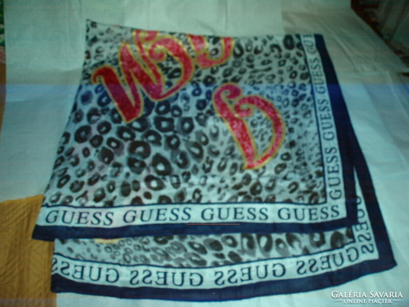 Vintage guess women's giant scarf