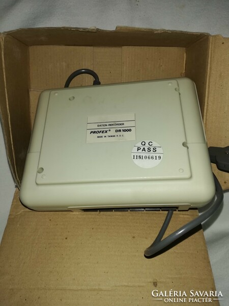 Commodore Datenrekorder DR 1000 eredeti dobozában